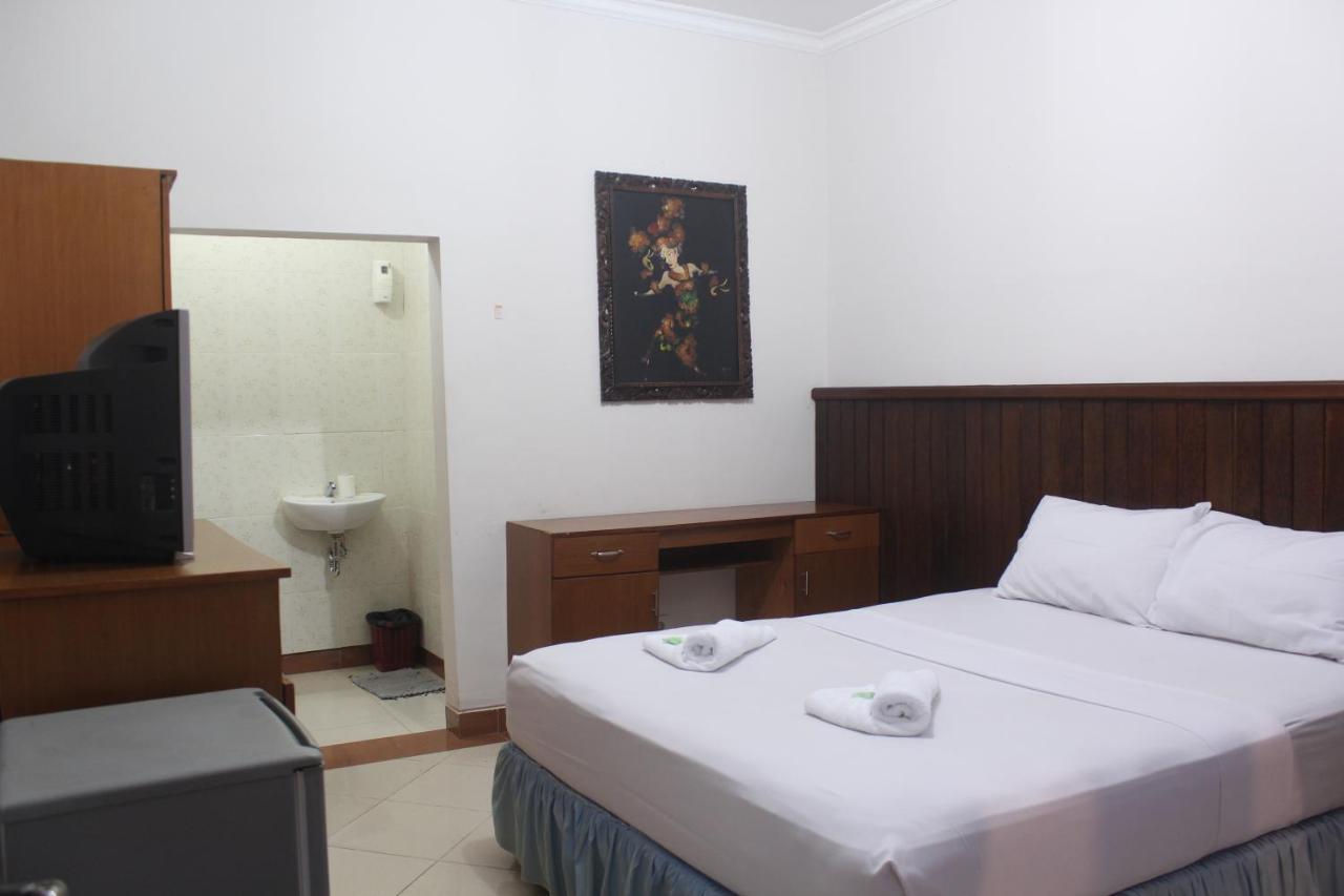 New Asta Graha Guesthouse Jimbaran  Exterior photo